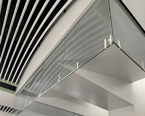 布尔津玻璃布尔津挡烟垂壁