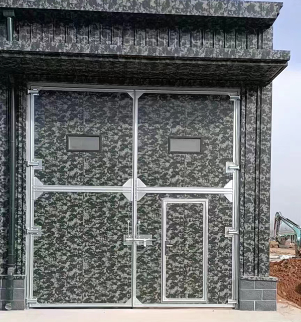 布尔津工业平开门