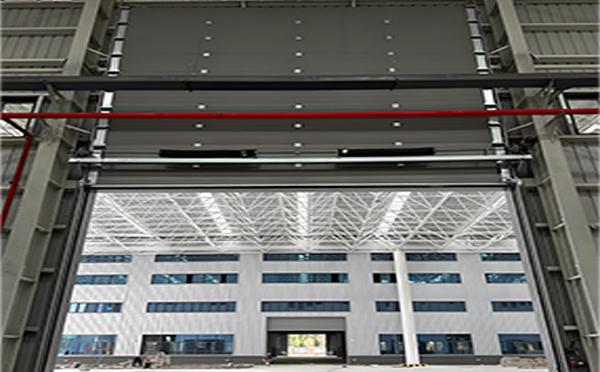 布尔津工业提升门