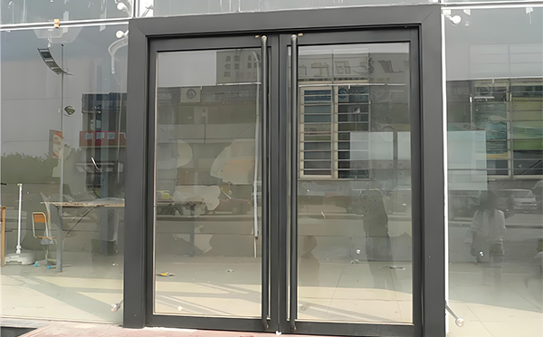 布尔津玻璃地弹门