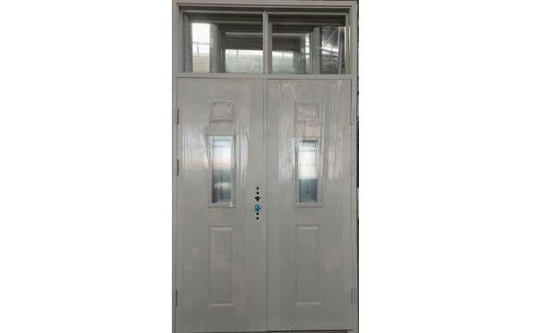 布尔津学校教室门